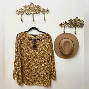 Zac And Rachel Shabby chic blouse L pit 22”